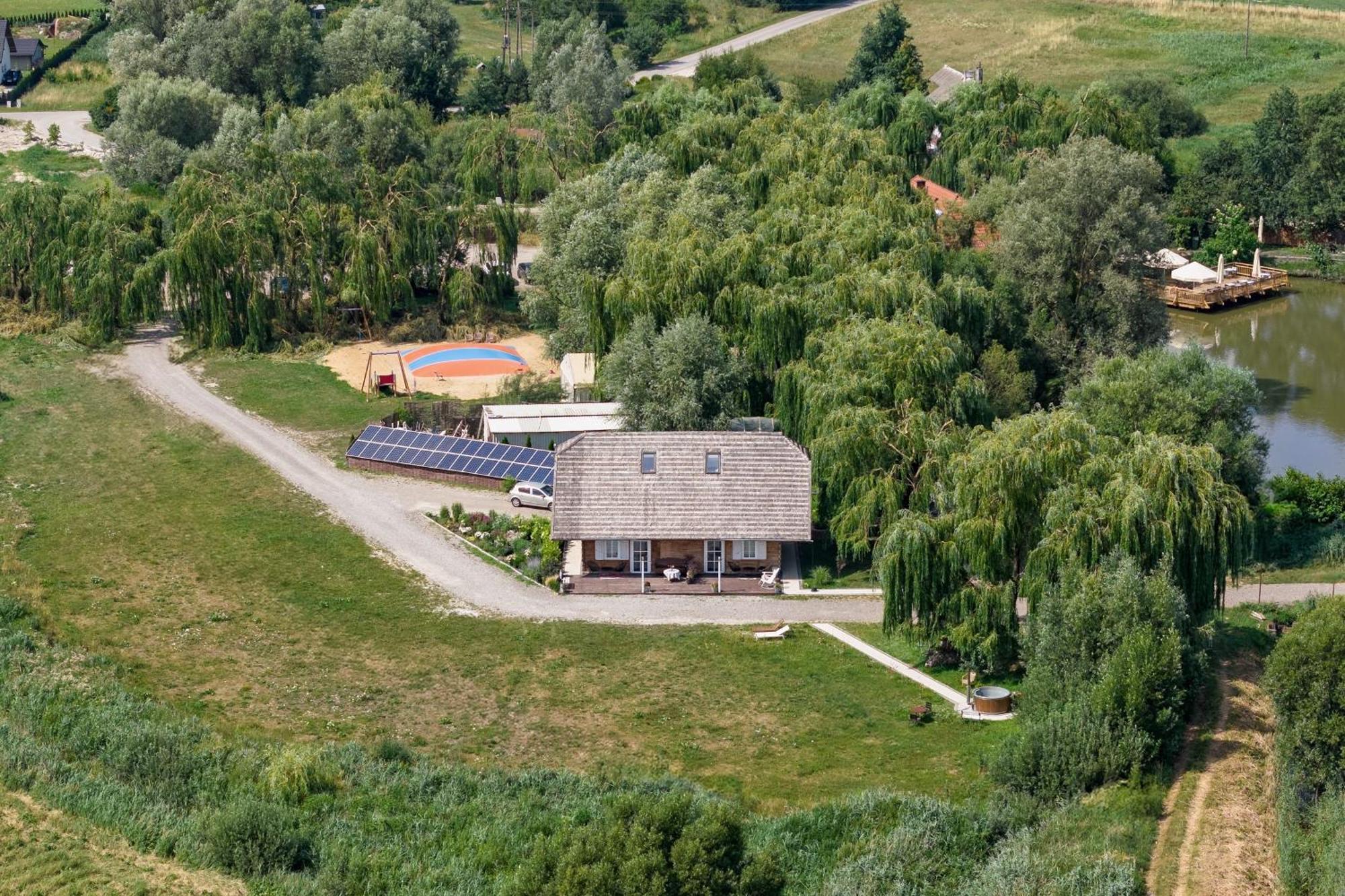Chatka Pradziadka I Jurty Na Wodzie Pokrowka Exterior foto